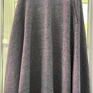Gray skirt with back zipper and two front pockets